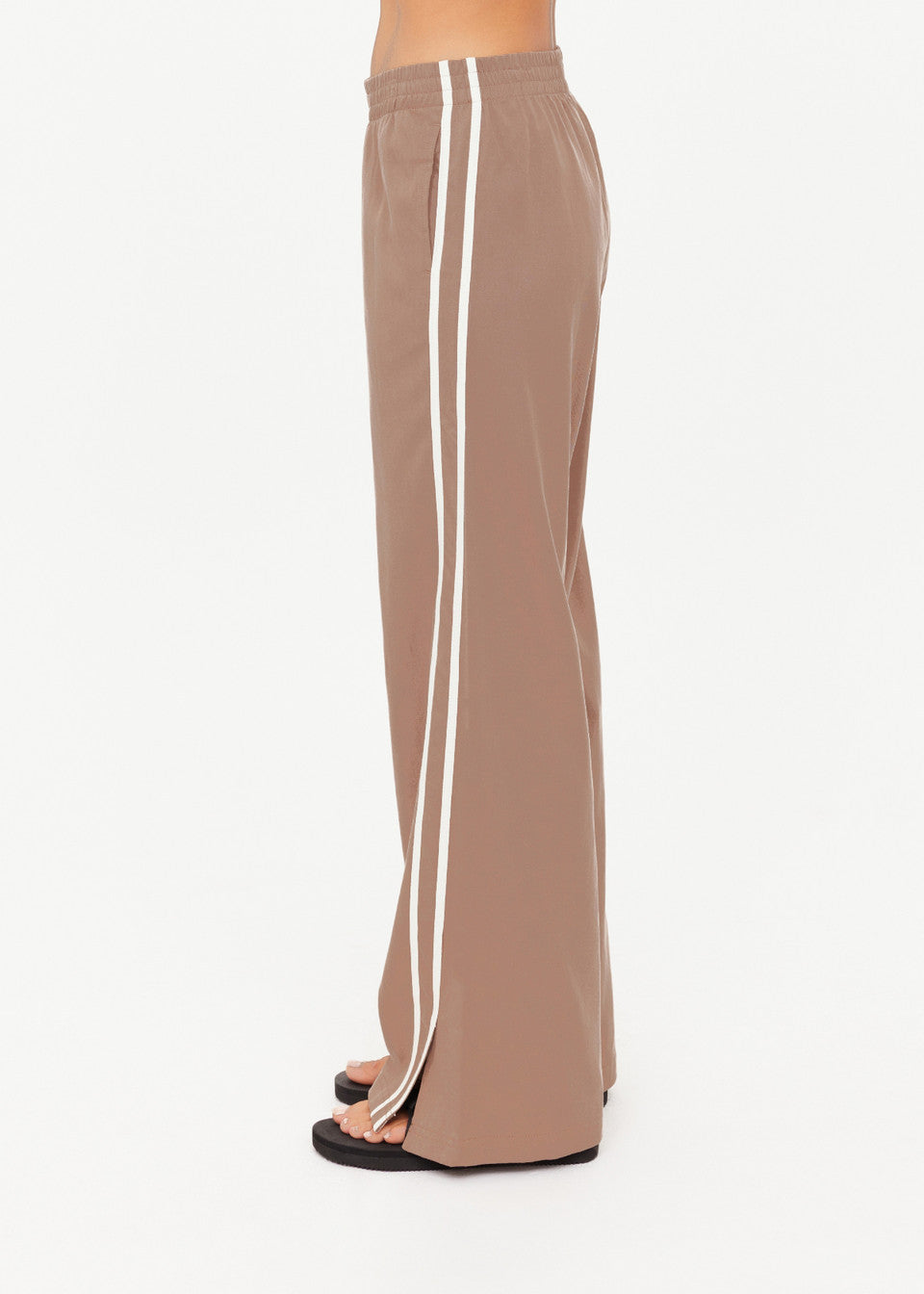 Juliet Pant – Mocha | The Upside