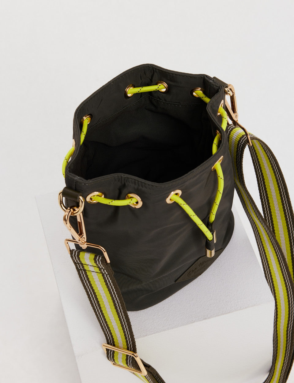 Neon cord detail The Upside Oxford Bucket Bag olive recycled polyester bag