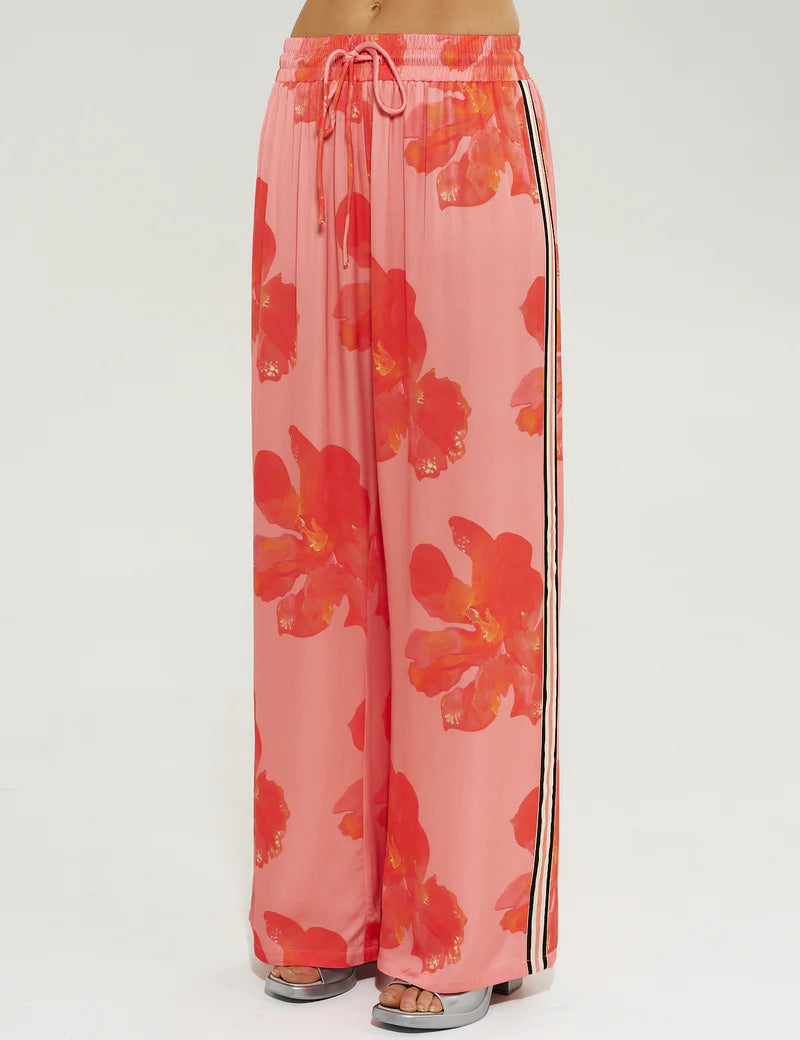 Close-up of Peach Petals print and contrast side stripe on Summi Summi La Vie Pant