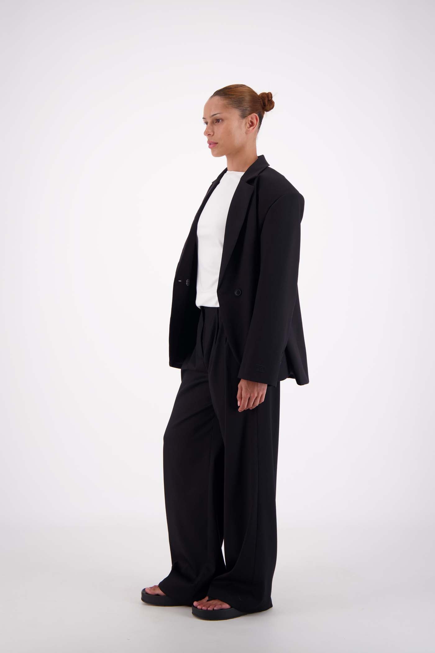 Sabine Blazer – Black | Jasmine Alexa