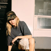 NO VACANCY TEE - ACID WASH CHARCOAL