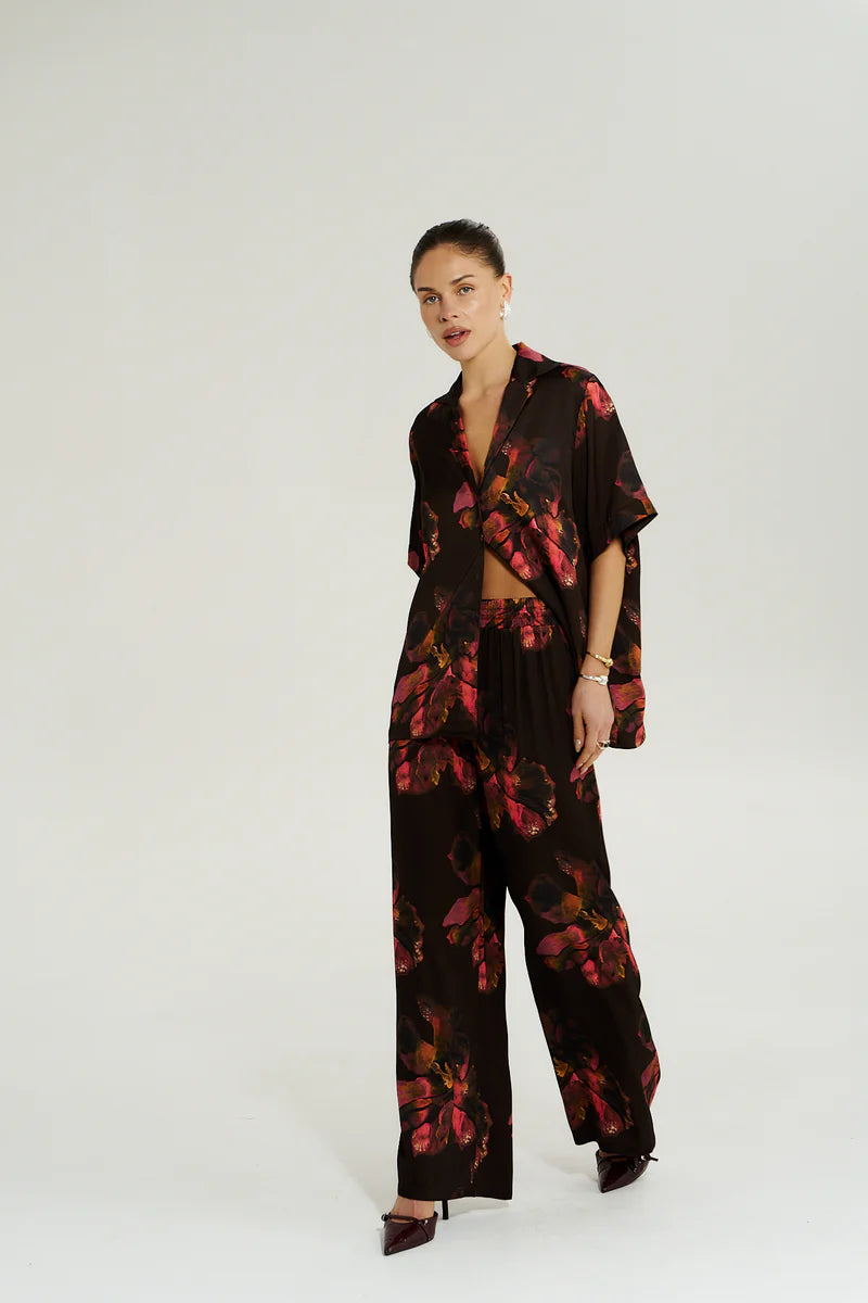 Model wearing Summi Summi Chocolat Petals wide leg pants