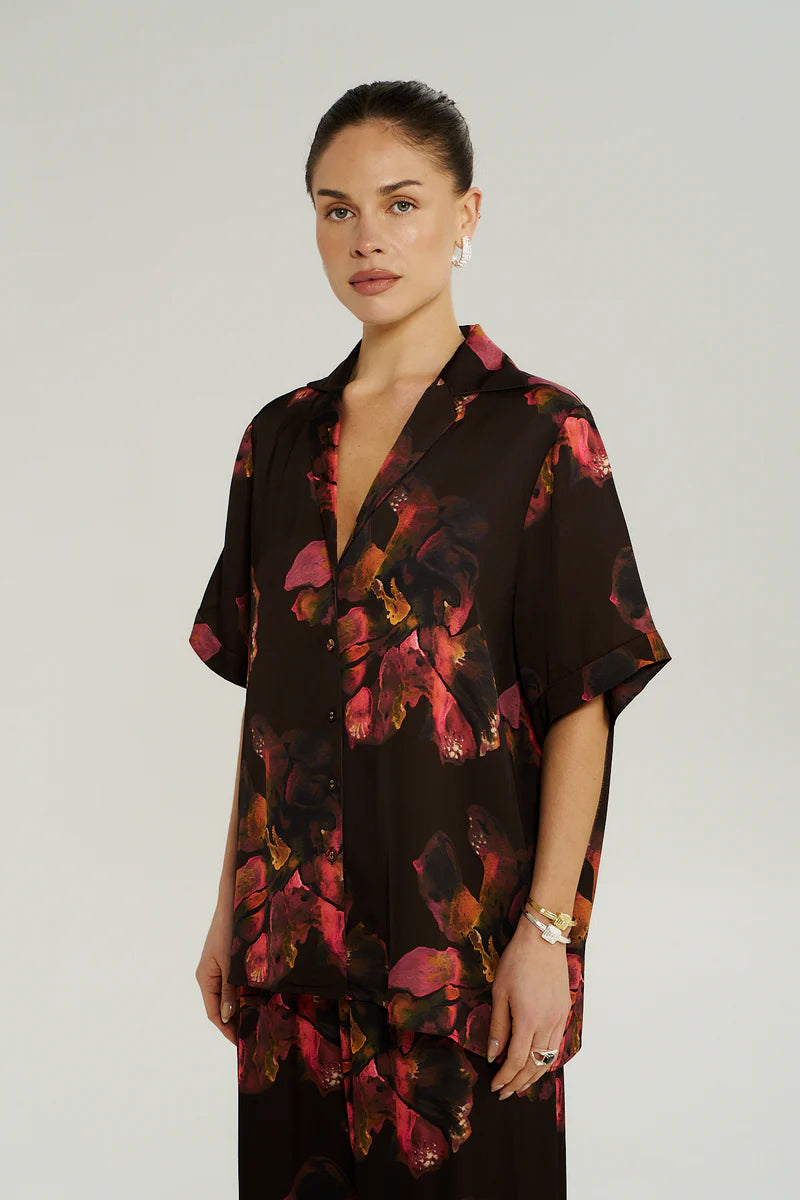 Model wearing Summi Summi Chocolat Petals shirt La Vie collection side view