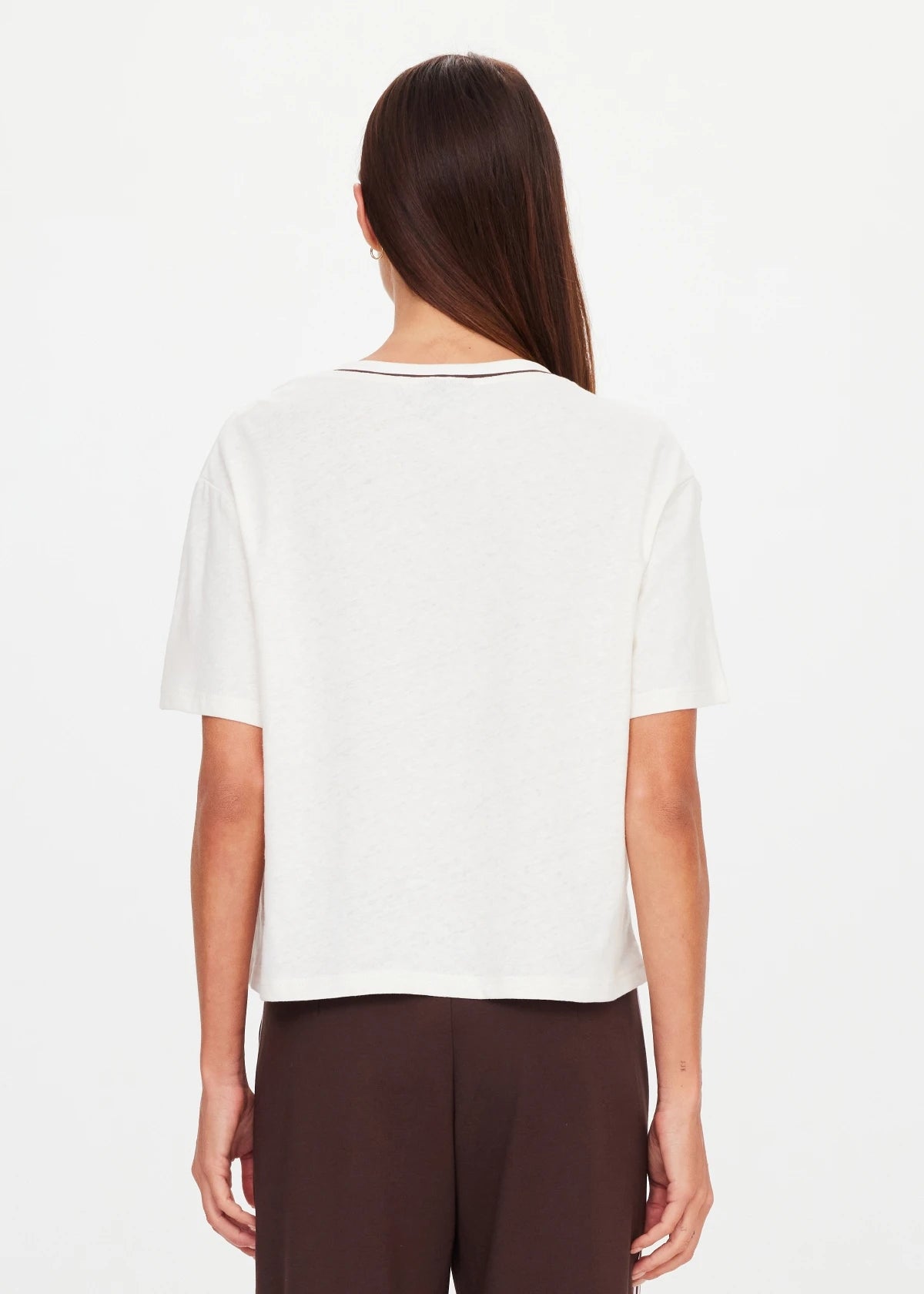 back view The Upside Elina v neck tee in coconut organic hemp cotton – Wild West Sisters