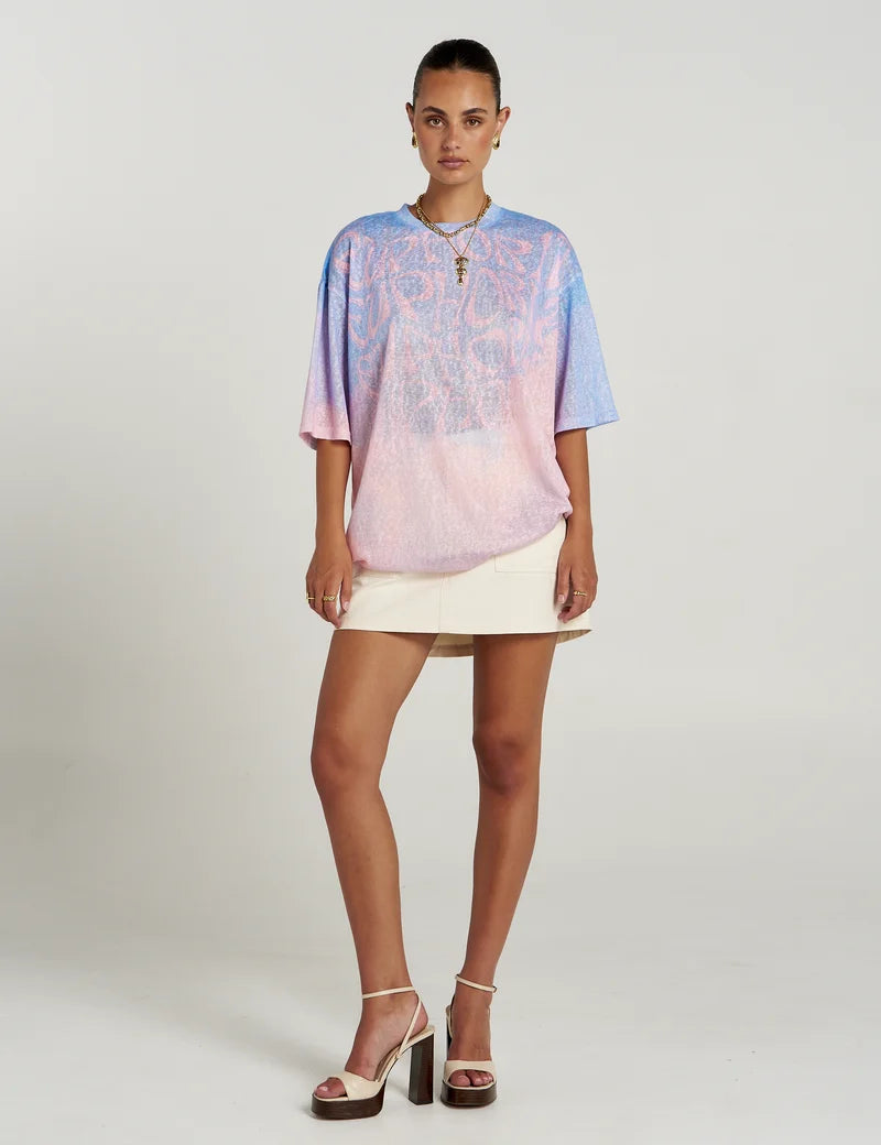 FULL SHOT MODEL WEARING Summi Summi Euphoria Tee Pastel — oversized graphic tee, REVERIE Collection, Wild West Sisters