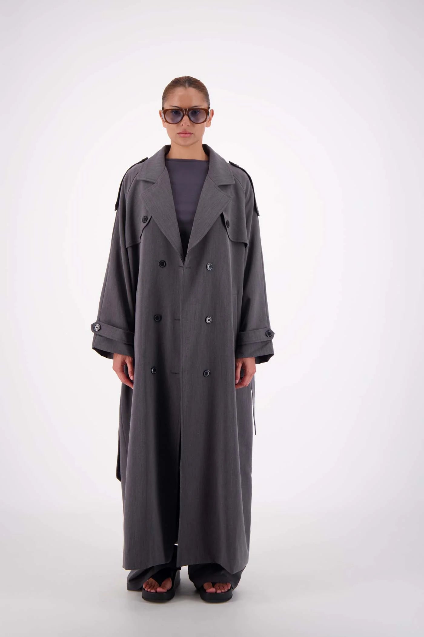 Serena Trench steel grey detail — shoulder epaulettes and button closure open view