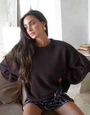 Luna Lane Juni Sweater in Chocolate – oversized relaxed knit sweater frontview
