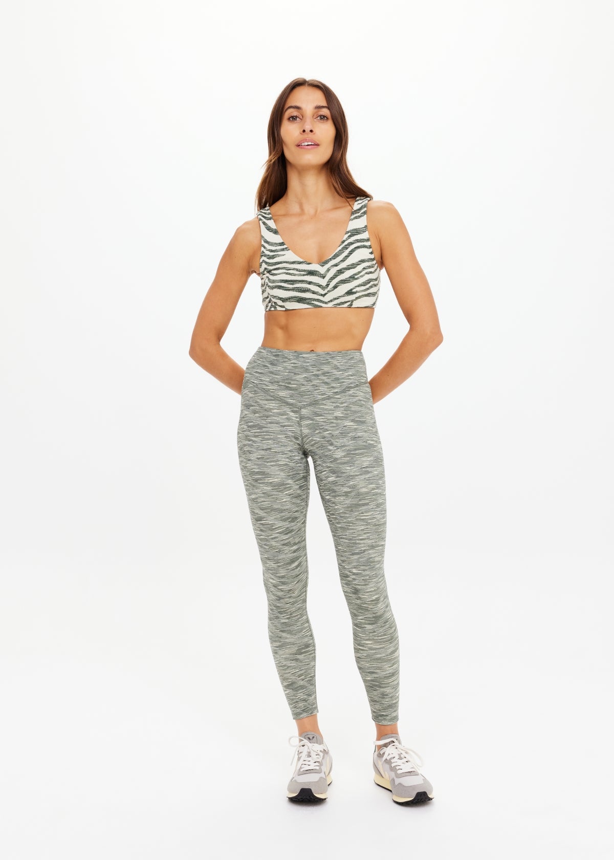 The Upside REVERSIBLE 25IN HIGH MIDI PANT Green Marle