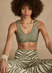 The Upside REVERSIBLE 25IN HIGH MIDI PANT Green Marle