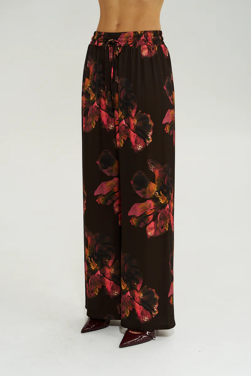 Summi Summi Chocolat Petals wide leg pants La Vie collection side view 